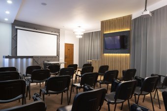 Conference room: Photo 2